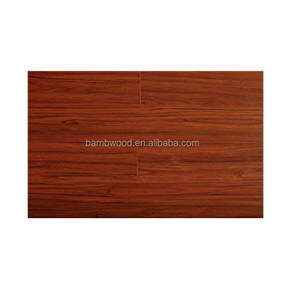 Améliorez votre espace avec un revêtement de sol laminé en bois de hêtre de design moderne et confortable