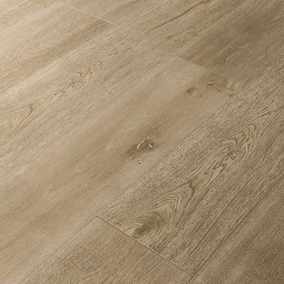 Les carreaux en bois pour la chambre, le salon et la cuisine améliorent l'ambiance de votre maison