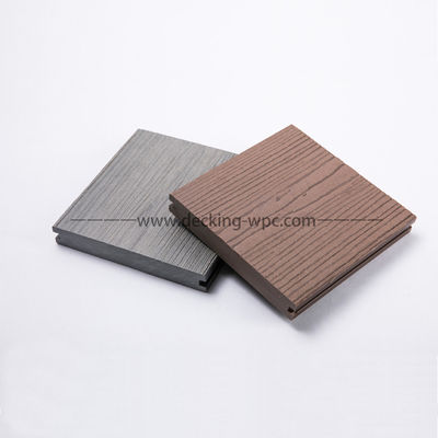Plancher composite en bois-plastique brossé durable par Everjade