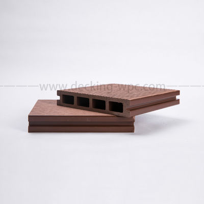 Decking en WPC pour terrasse économique, fabriqué avec certificat CE et support technique en ligne