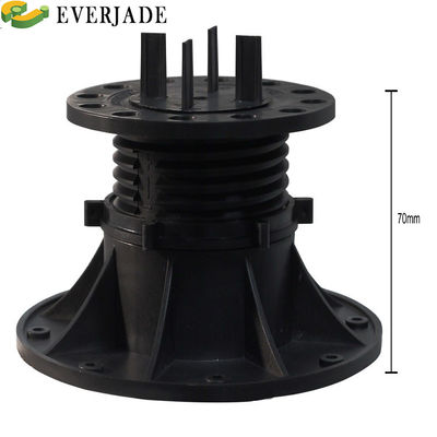 Accessoires de revêtement de sol Screwjack réglable Système de piédestal de plancher surélevé offrant une qualité supérieure