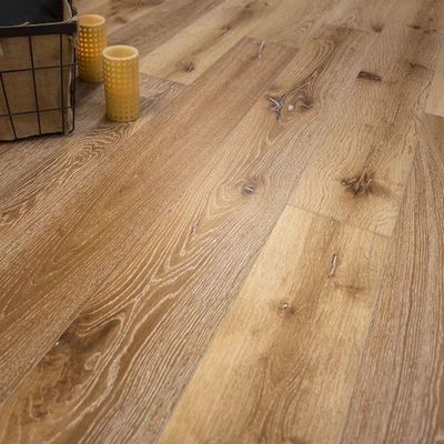 Style de design moderne plancher en bois artisanal de herringbone beauté naturelle et durabilité
