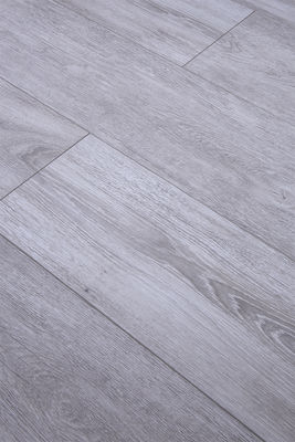 Projet de conception graphique Solution Capacité Plancher laminé Artens Plancher en bois franc