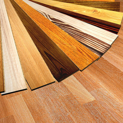 Couleur simple Utilisation à l'intérieur Style de bois de luxe Cliquez sur plancher en PVC / sol lvt / plancher en spc