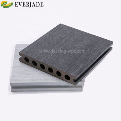 Décoration en bois dur naturel Brésil en bois plastique composite et durable pour l'extérieur