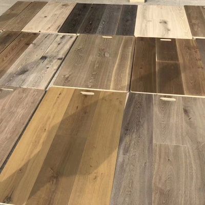 Plancher en bois de chambre à trois couches