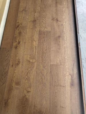 Plancher en bois massif de 15 mm conçu sur mesure Plancher en chêne de teck de noyer moderne