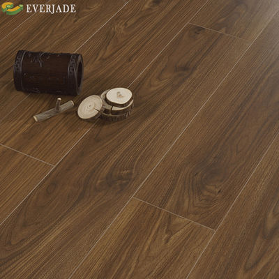 Plancher en bois à plusieurs couches conçu en chêne Papillon joint Espresso Plancher en bois satiné