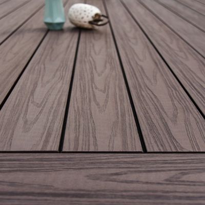 Plancher en WPC commercial imperméable à l'eau Plancher composite bois-plastique de conception moderne