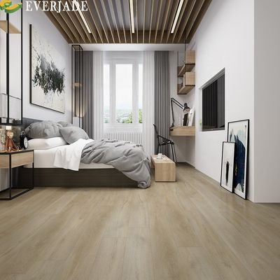 Améliorez votre projet avec des sols en caoutchouc à verrouillage de couleur simple 9x48