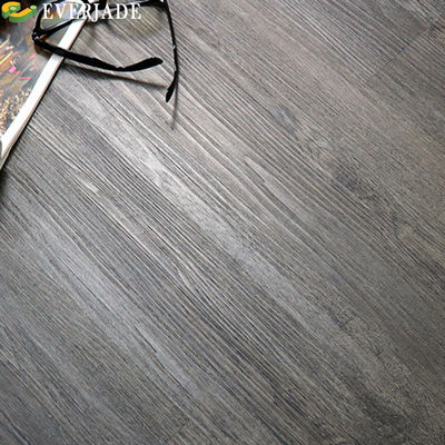 Couleur du plancher en bois de l'hôtel Facile à installer 4,0 mm Commercial Grooving Veneer