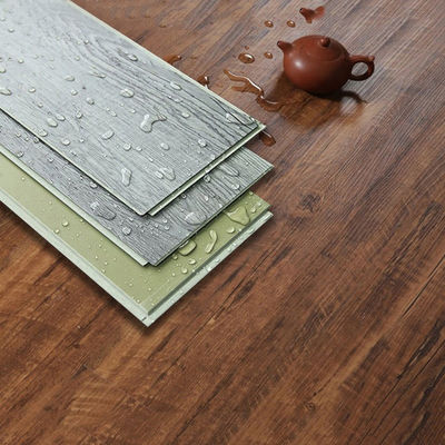 Plancher SPC de design moderne de 1,8 m à 6,5 mm résistant au feu de marbre vinylique brillant Finition de pierre Look Drop And Lock Bois entrepôt Shandong UK