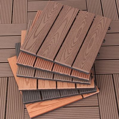 DIY Cliquez sur verrouiller le sol extérieur Carreaux de revêtement de sol composite bois-plastique pour le sol du jardin