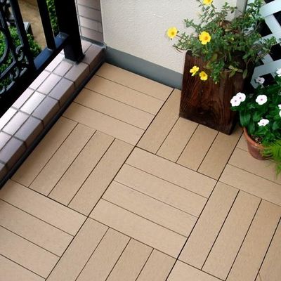 DIY Cliquez sur verrouiller le sol extérieur Carreaux de revêtement de sol composite bois-plastique pour le sol du jardin