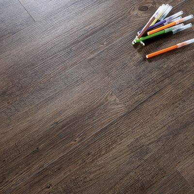 5.5mm SPC hybride carreaux de plancher pour la vie écologique satisfait aux besoins du client