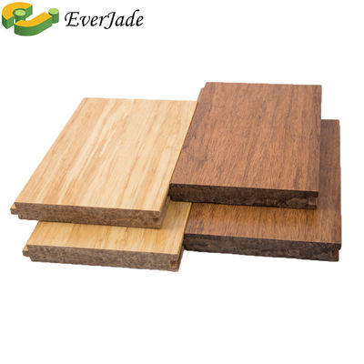 Plancher en bois de bambou en couleur naturelle pour une finition brillante