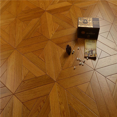 Planche de plancher en bois conçue pour le salon avec un parquet artistique
