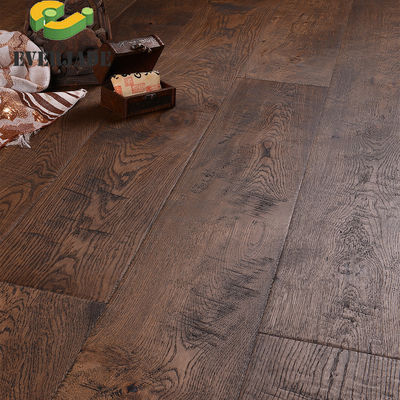 Plancher en bois conçu avec un échantillon gratuit