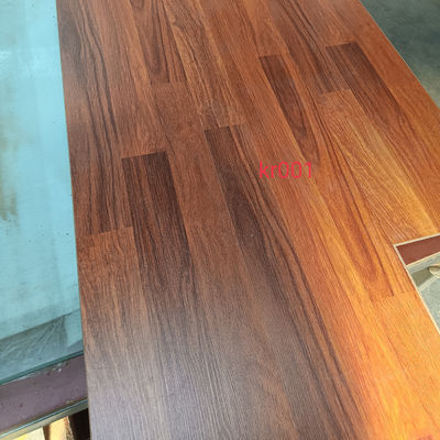 Plancher SPC facile à cliquer étanche à l'eau étanche au feu pour les environnements intérieurs 4 mm 5 mm