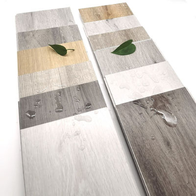 OEM étanche à l'eau des planches de vinyle de luxe Cliquez sur le sol composite SPC