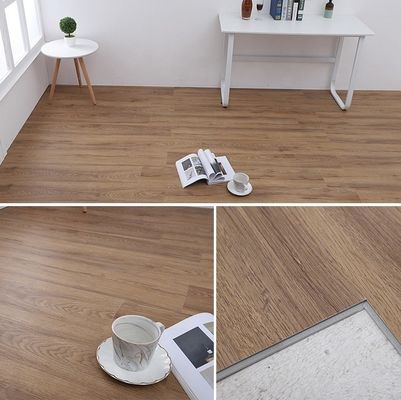 OEM étanche à l'eau des planches de vinyle de luxe Cliquez sur le sol composite SPC