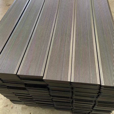 Décoration en bambou étanche pour les grilles de jardin et les couloirs 130 mm largeur
