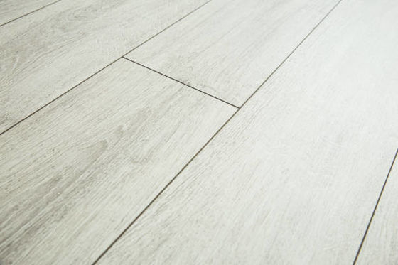 Everjade étanche auto-adhésif planche Lenolium Lvp Lvt plancher parfait pour les besoins