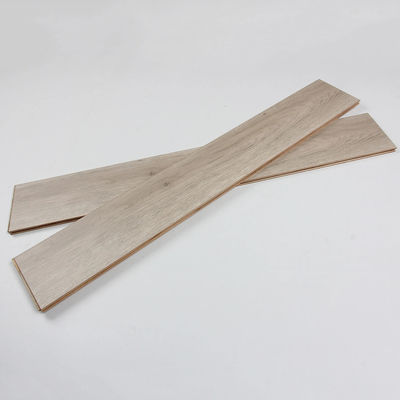 Plancher en bois laminé AC5 Clic Plancher flottant en bois résistant à l'eau Suelo laminé