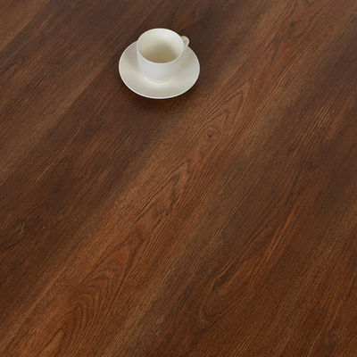 Collec­tion grattée à la main en papier de balance brun Plancher en bois stratifié avec U-V-Groove
