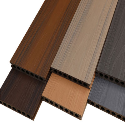 Guide de l'installation du plancher en polypropylène composite en extérieur de 25 mm d'épaisseur