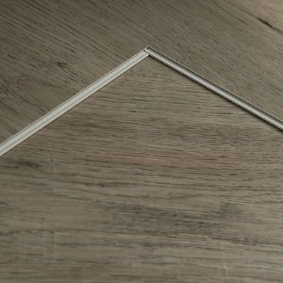 Chambre de loisirs style personnalisé Fermeture à grains en bois Vinyle plancher de plastique SPC plancher pour l' intérieur
