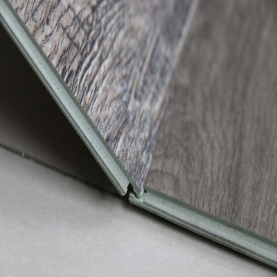 Unilin Cliquez sur le système 4 mm 6,5 mm Herringbone PVC carreaux en vinyle LVT plancher en couleur bois
