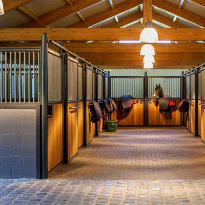 Outlet Étables de chevaux cour de course sur mesure Club équestre Clôture panneaux de construction