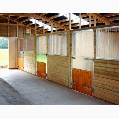 Outlet Étables de chevaux cour de course sur mesure Club équestre Clôture panneaux de construction