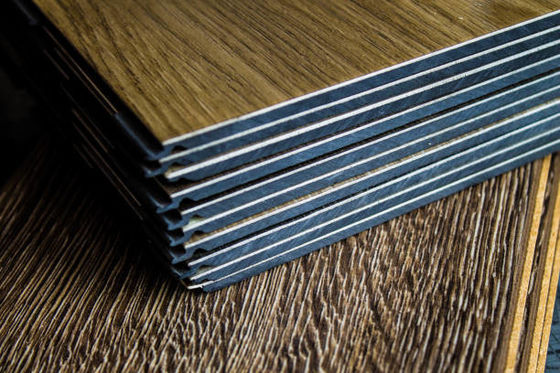Résolution durable plancher en spc avec unilin cliquez plancher de carrelage de plancher en plastique vinyle