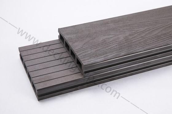 3D Deep Embossing WPC Decking avec support technique en ligne et finition en détresse