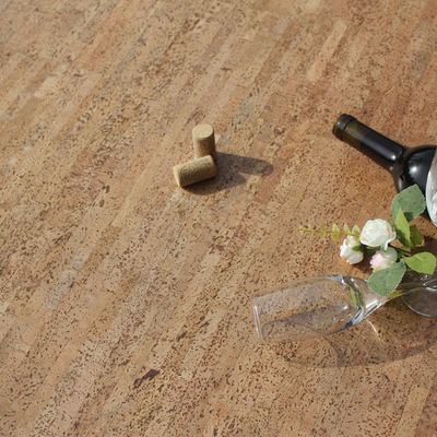 Adhésif Cliquez sur le plancher en feuille de bois naturel en rouleau tapis de liège Confortable surface élastique