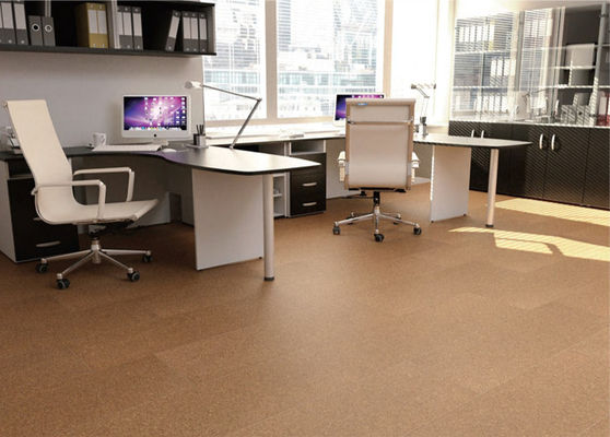 Adhésif Cliquez sur le plancher en feuille de bois naturel en rouleau tapis de liège Confortable surface élastique