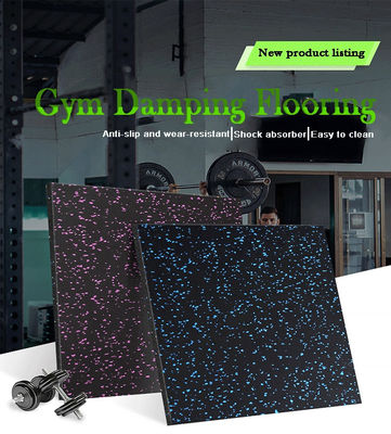 Plancher en caoutchouc interlocking personnalisé pour les rouleaux de sol de gym 15 mm/25 mm pour l'absorption des chocs
