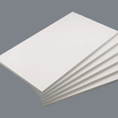 Bonne isolation acoustique Plasticité PVC en mousse de plaque pour la décoration intérieure dans divers styles