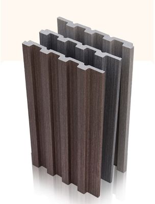 Panneaux muraux 3D en bois plastique composite en PVC en WPC pour la décoration murale intérieure du ménage