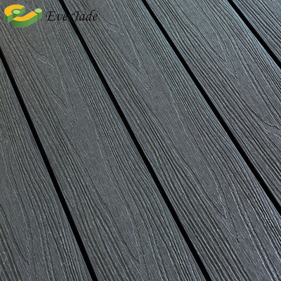 Faites-le vous-même gris clair en relief profond co-extrudé piscine planches imperméables extérieures Piso Wpc Decking