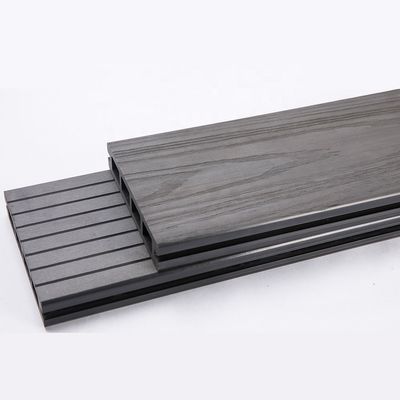 Parquet composite en bois plastique pour jardinage paysager Densité 1,3%-1,4%