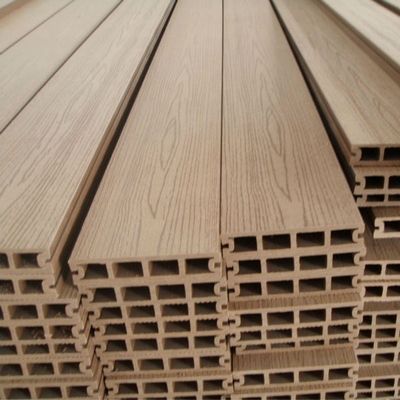 Coextrusion résistante aux fissures wpc deck voyage composite decking avec 12 choix de couleurs