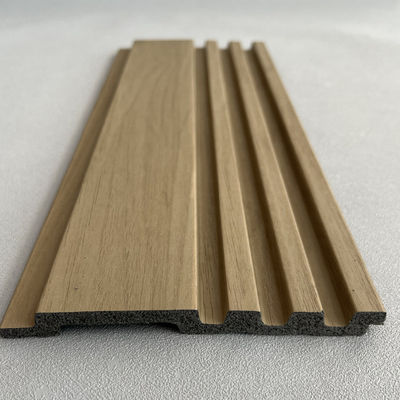 Capacité de résolution de projet Panneau mural PS de couleur personnalisée pour la décoration de cartes souples d'hôtel