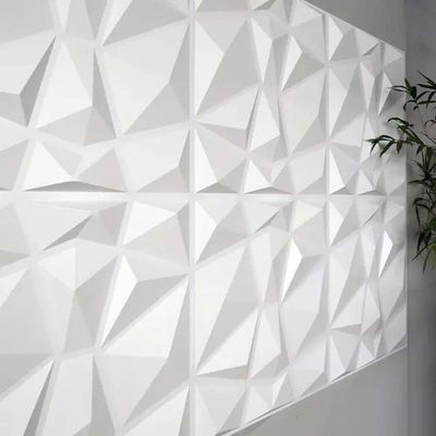 Fond de télévision de salon de luxe 500 mm * 50 mm PVC panneau mural 3D avec un design moderne