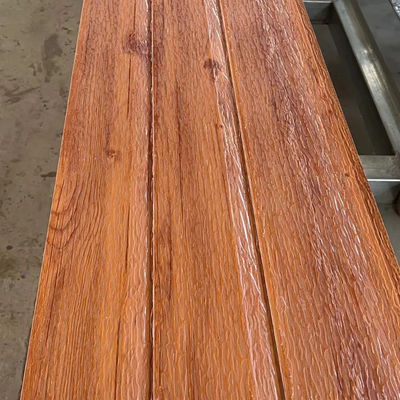 Matériau de surface en polyuréthane 16 mm Panneau sandwich en mousse pour revêtement de mur extérieur
